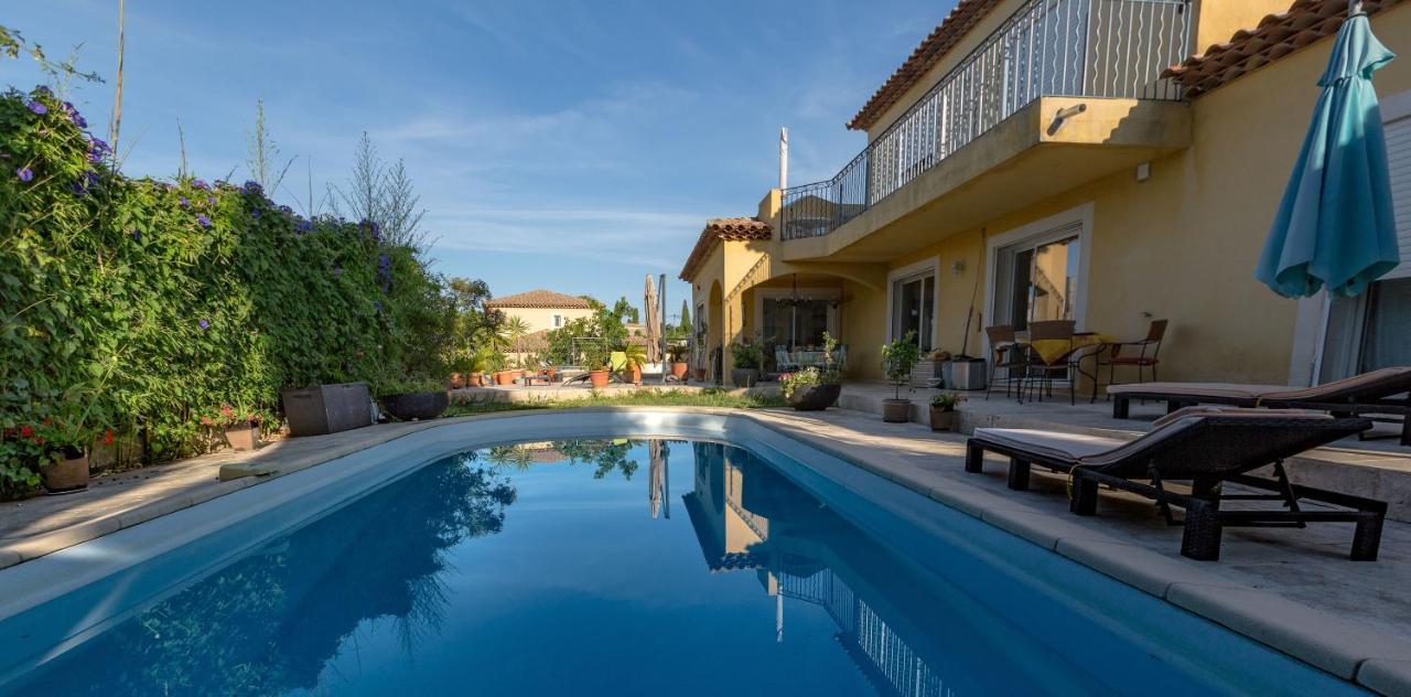 Villa De La Terre Blanche Sanary-sur-Mer Exterior foto