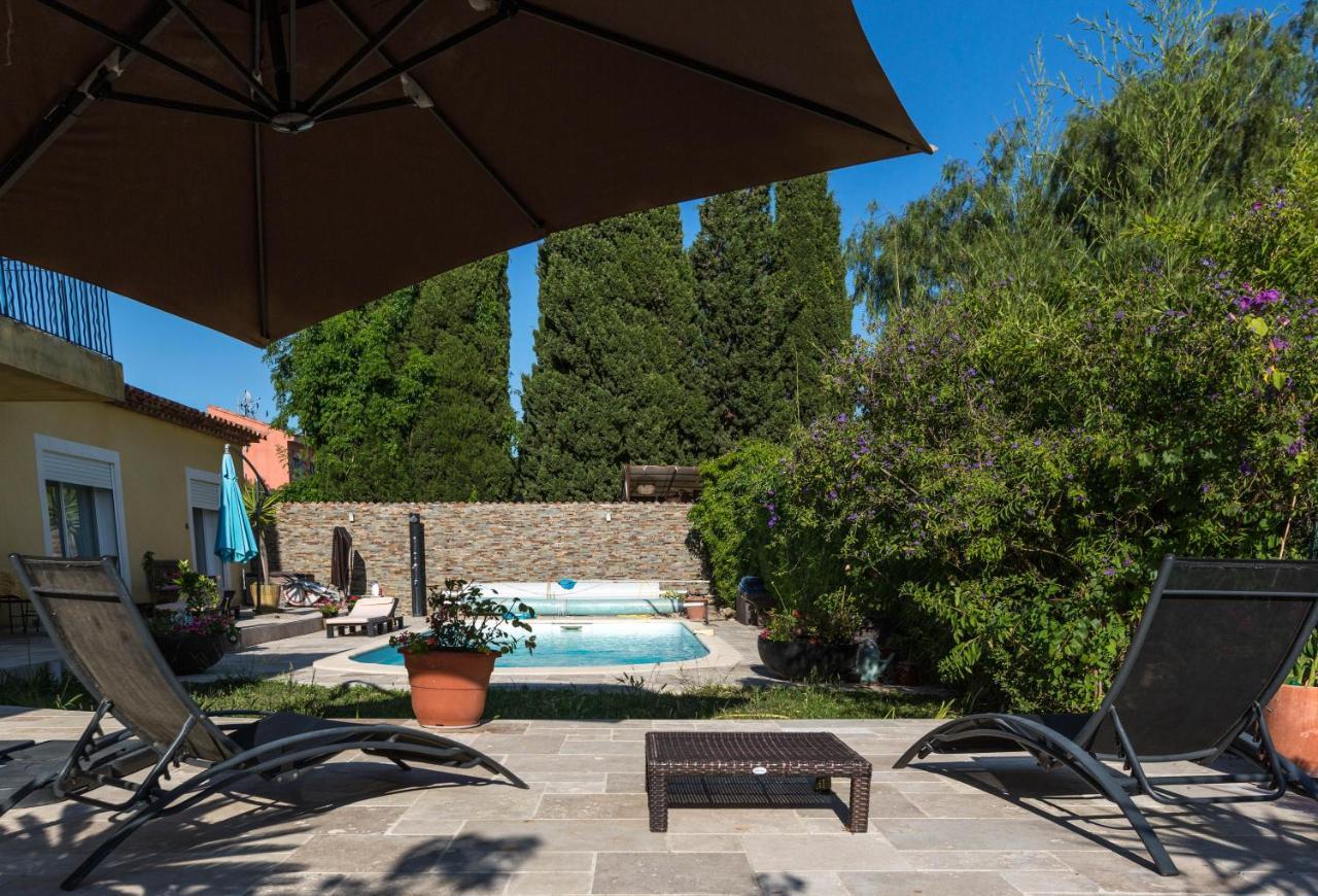 Villa De La Terre Blanche Sanary-sur-Mer Exterior foto